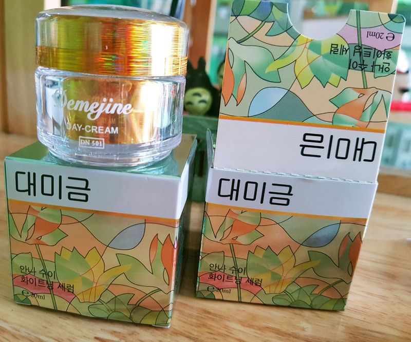 Cách phân biệt kem Demejine thật giả Hinh 4 Cach phan biet kem Demejine that gia bang cach thu san pham