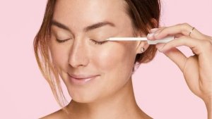 duong-mi-fkn-co-tham-mat-khong-ly-do-duong-mi-bi-tham-mat